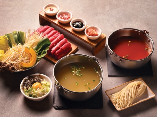 뜨끈한 육수에 담아 다채롭게 즐기는 야채와 고기의 향연,
맛도 좋고 든든한 계백집