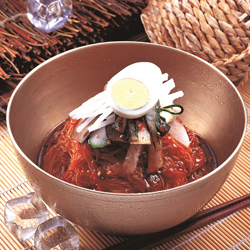 비빔냉면 이미지