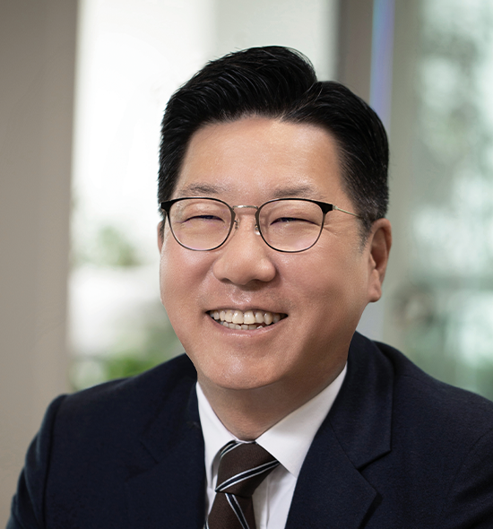Jung Ji-sun, Chairman of Hyundai Department Store Group